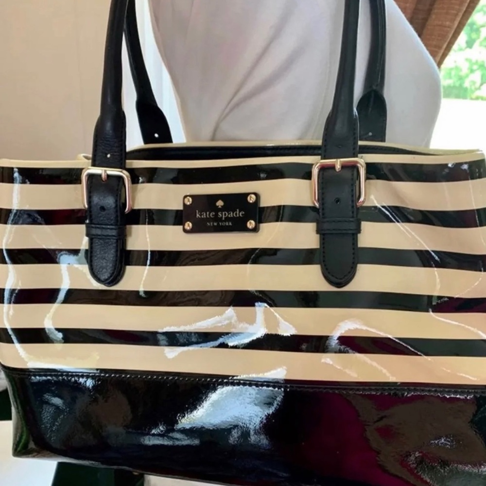 KateSpade NewYork Black/Creme StripedLeather Purse